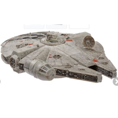 STAR WARS - Feature Vehicle (9" Vehicle & Figure) - Millennium Falcon