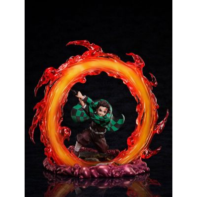 Demon Slayer: Kimetsu no Yaiba statuette 1/8 Tanjiro Kamado  28 cm