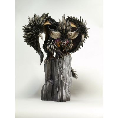 Monster Hunter statuette PVC CFB Creators Model Nergigante (re-run) 32 cm