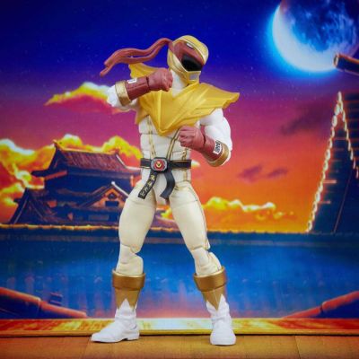 Power Rangers x Street Fighter Ligtning Collection figurine Morphed Ryu Crimson Hawk Ranger  15 cm