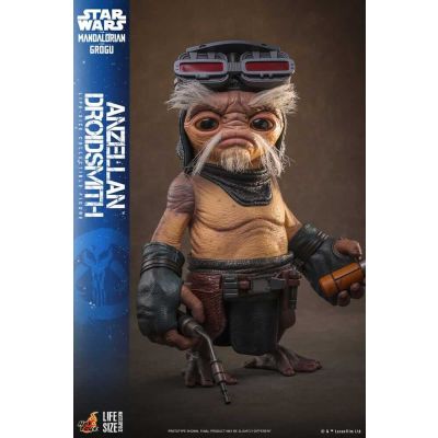 Star Wars: The Mandalorian & Grogu figurine taille réelle Anzellan Droidsmith 27 cm