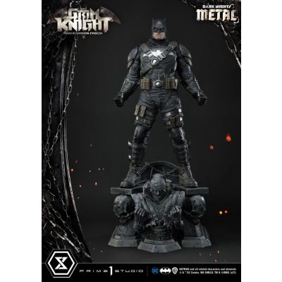 Dark Nights : Metal statuette The Grim Knight by Jason Fabok   82 cm