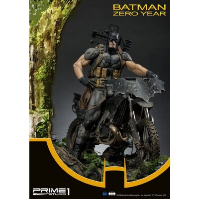 DC Comics statuette Batman Zero Year   64 cm