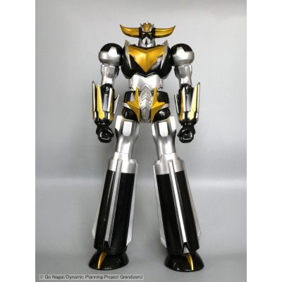 Grendizer figurine vinyle Jumbo Sofbi Grendizer U Black & Gold Ver. 64 cm
