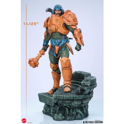 Les Maîtres de l'univers statuette Legends Man-at-Arms 51 cm